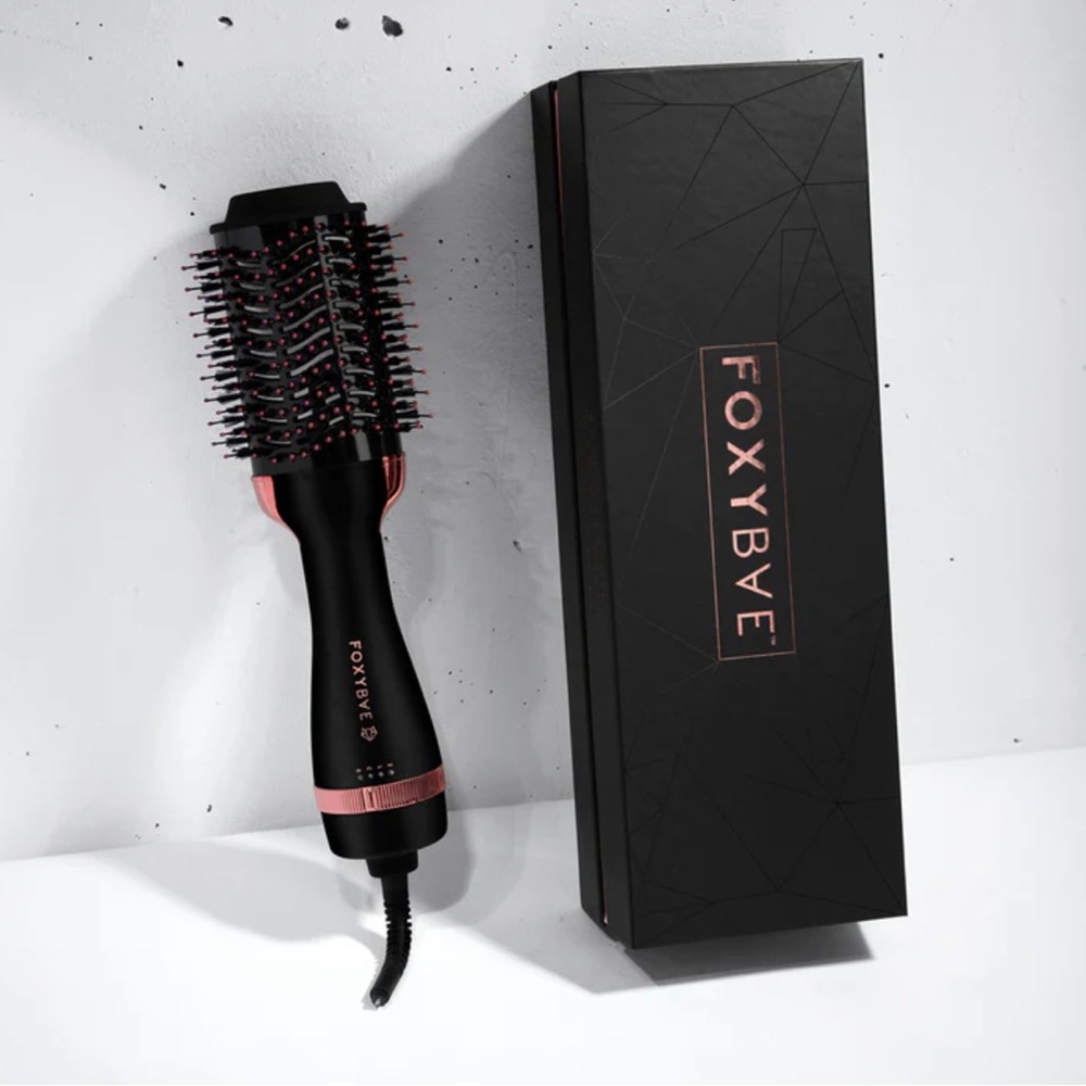 FoxyBae Blowout Blush in Rose Gold